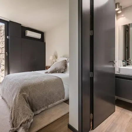 Pensión Guestready - Casa Pelourinho De Louredo *