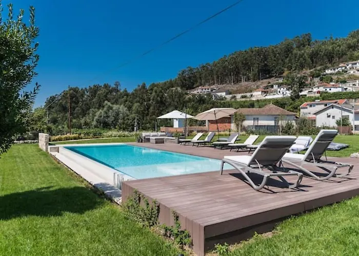 Casa Pelourinho De Louredo With Pool Ferienhaus